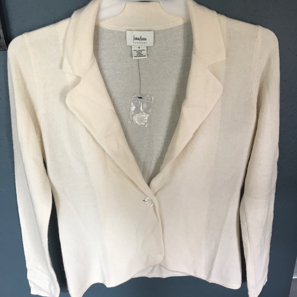 Neiman Marcus Cashmere Sweater